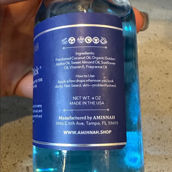 AMINNAH - Stay Slick Gentleman Head To Toe Body Oil - Picture 5 of 6